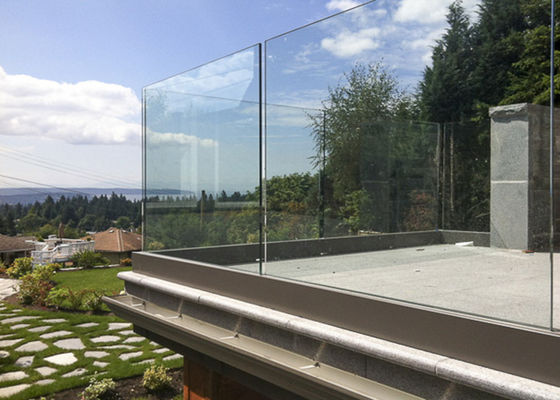 Das anodisierte Balustraden-ausgeglichenes Glas-Balkon-Geländer/bürstete Endeinfache Installation