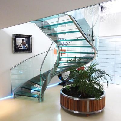 Kein Schweißen installieren modernes gebogenes Treppenhaus mit ausgeglichenes Glas-Schritt