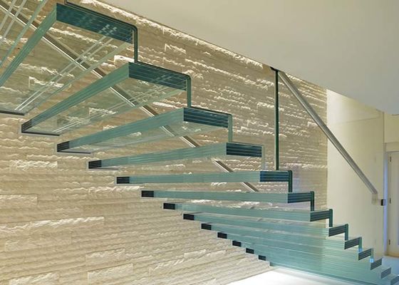 Ausgeglichener lamelliertes Glas-Schritt-gerades Treppen-Kragbalken-Treppenhaus