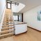 Edelstahl-modernes gerades Treppenhaus, festes Holz-Treppenhaus-Doppelt-Quadrat-Tragbalken